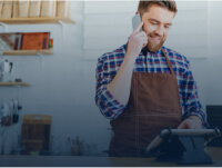 Pessoas a utilizar o Vendus em vários negócios.